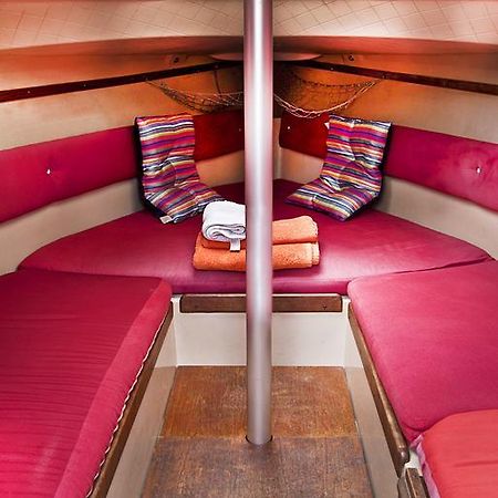 Отель Vrs - Low Cost Beach Boat Леса-да-Палмейра Экстерьер фото